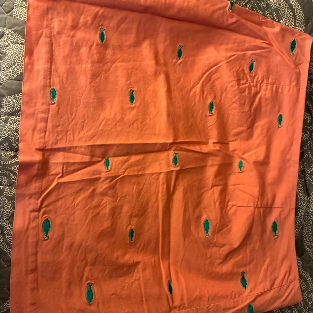 Embroidered Vineyard Vines Skirt